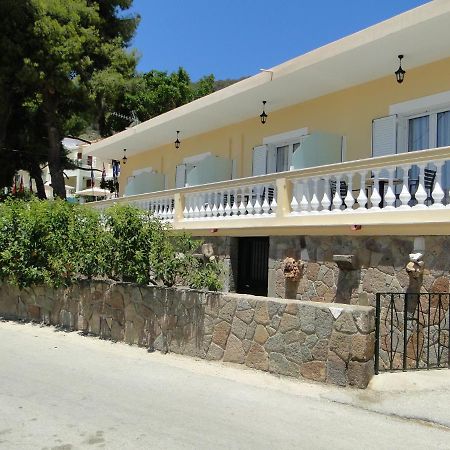 Poros Town Chrysanthe'S Apartments No2 מראה חיצוני תמונה