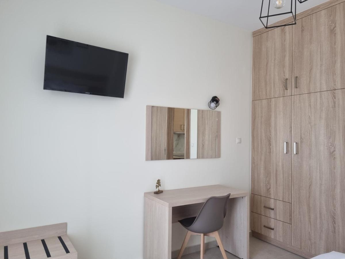 Poros Town Chrysanthe'S Apartments No2 מראה חיצוני תמונה