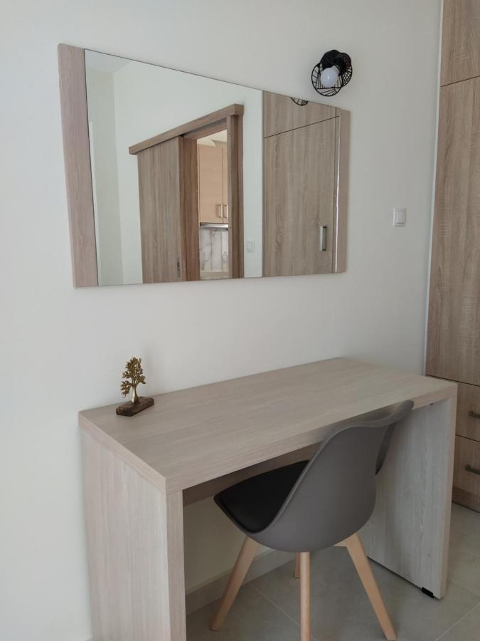 Poros Town Chrysanthe'S Apartments No2 מראה חיצוני תמונה