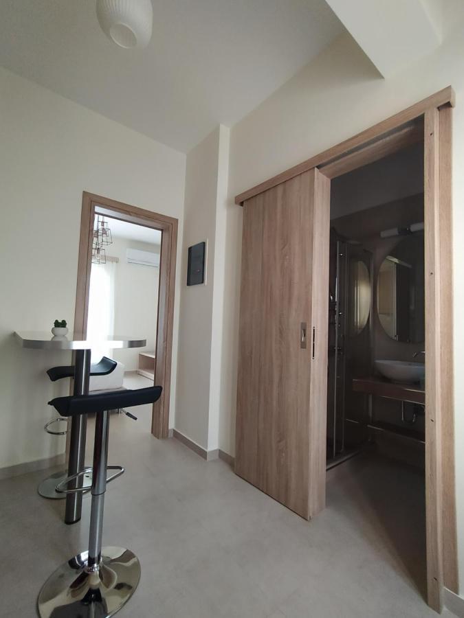 Poros Town Chrysanthe'S Apartments No2 מראה חיצוני תמונה