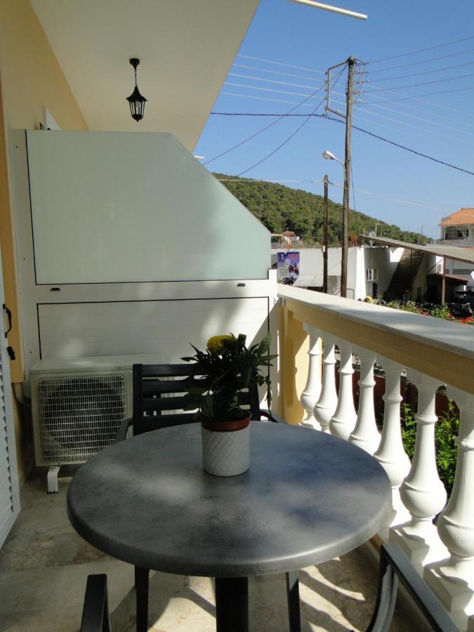 Poros Town Chrysanthe'S Apartments No2 מראה חיצוני תמונה
